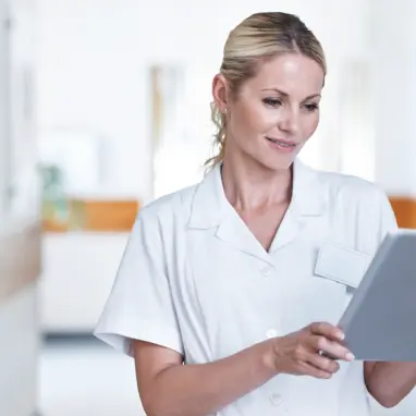 Oprogramowanie dla pielęgniarek i położnych pomaga zaoszczędzić czas w pracy